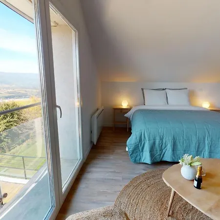 Le Paradis Des Gen Bed & Breakfast 3*