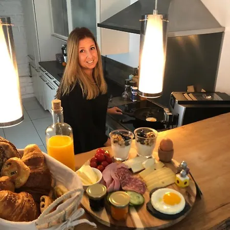 Le Paradis Des Gen Bed & Breakfast